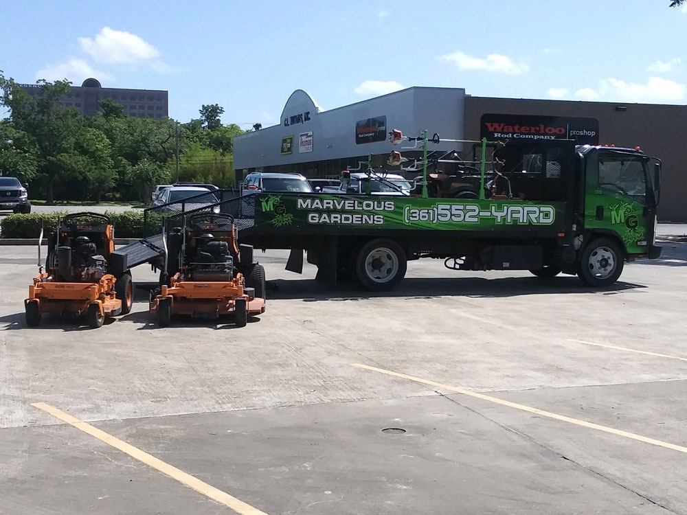 Lawn Care & Landscaping